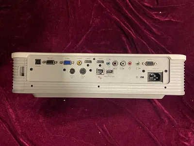 Проектор SMART UX100w